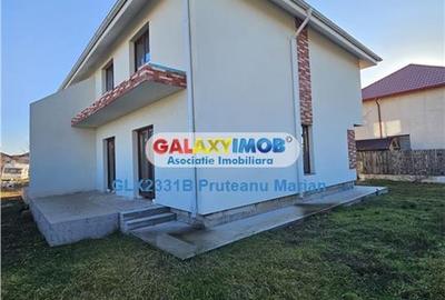 Casă individuală cu 4 camere cu Canalizare în Central - 4