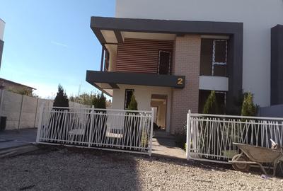 Casa inviduala 5 camere/Com.Berceni - 2