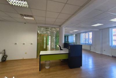 Spațiu comercial, de 380 mp, în Bartolomeu - 1