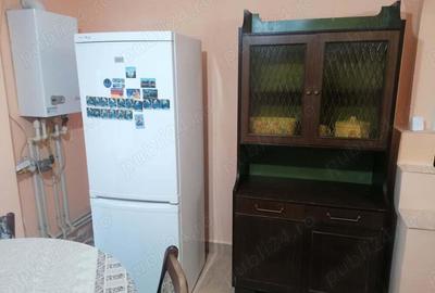 Garsoniera decomandata G. Enescu p 4,40 mp,1250 lei luna. - 2