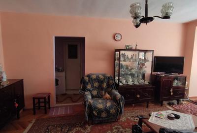 Sagului-Turist | 2 Camere | Bloc Izolat.