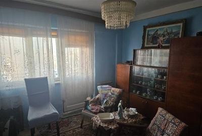 Apartament cu 3 camere decomandat în Dacia - 10