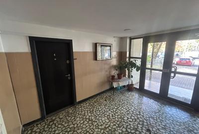 Apartament cu 3 camere decomandat, mobilat în Titan - 16