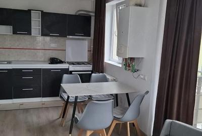 Apartament cu 3 camere semidecomandat în Central - 3