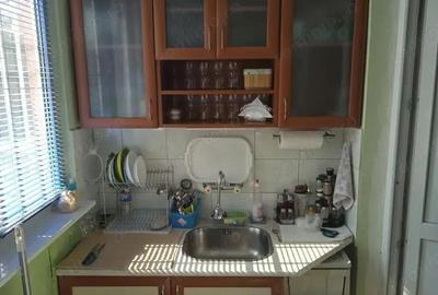 Se inchiriaza garsoniera in zona Garii Se inchiriaza garsoniera in zona Garii - 4