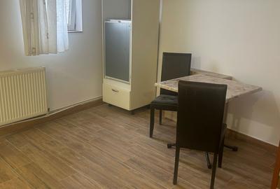 Apartament cu 3 camere decomandat în Exterior Vest - 2