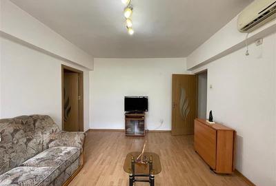 Apartament cu 3 camere semidecomandat, mobilat în Ultracentral - 1