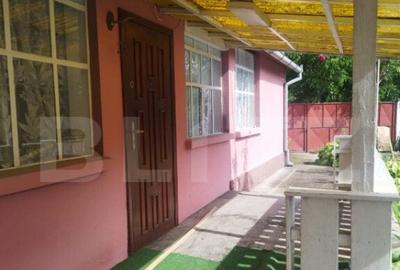 Casa batraneasca , vatra veche, teren 675, 2 fronturi strada - 11