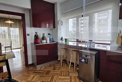 Apartament cu 4 camere semidecomandat, mobilat în Central - 20