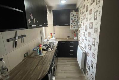 Apartament cu 3 camere decomandat în Central - 1