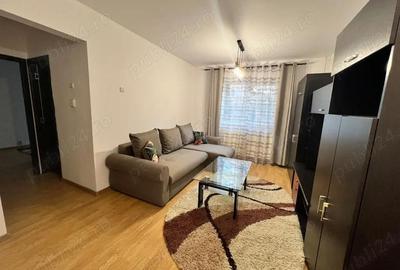 Apartament cu 3 camere decomandat în Lipovei