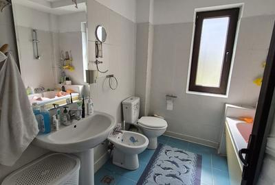 Apartament cu 2 camere decomandat în Rovine - 5