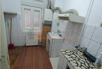 Casa tip parter + teren zona Centru - 4
