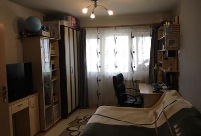 Apartament cu 4 camere decomandat în Badea Cârțan - 6