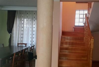 Popesti - Leordeni, Vila, spatioasa, P+2. - 12