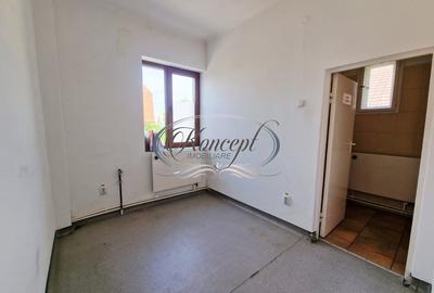 Casă individuală cu 8 camere cu Canalizare în Andrei Mureșanu - 17