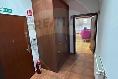 Inchiriere spratiiu birouri 65 mp + locuri parcare P-ta Victoriei - 6