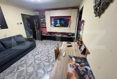 Apartament cu 2 camere semidecomandat în Podul de Piatră