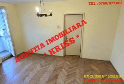 Apartament cu 3 camere semidecomandat în Craiovei - 13