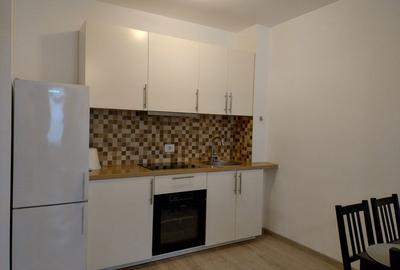 Apartament cu 2 camere decomandat în Central - 2