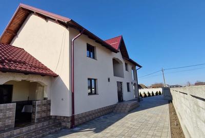 Casă cu 5 camere cu Teren 1400 Mp în Baia - 11