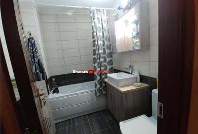 Apartament cu 4 camere de inchiriat - 10