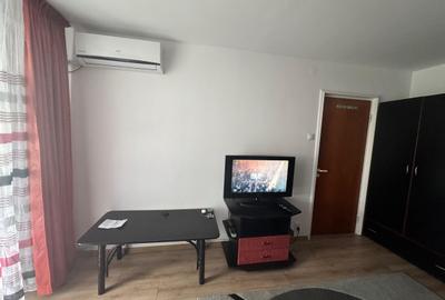 Apartament decomandat în Drumul Taberei