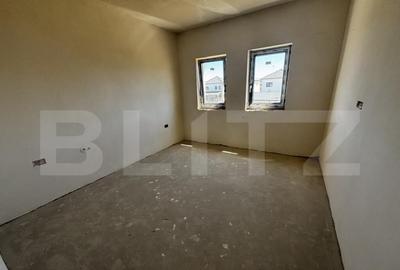 Casă cu 4 camere cu Teren 400 Mp în Central