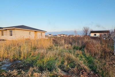 Teren de 671 mp, în Moșnița Nouă