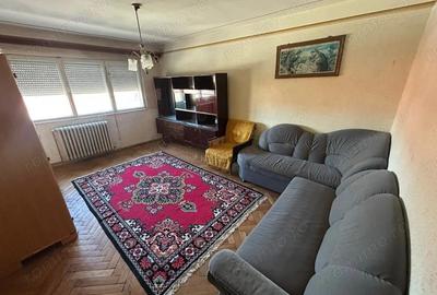 Apartament 2 camere, decomandat - Cugir - 2