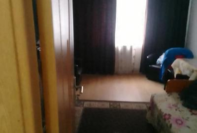 Garsonieră decomandată în Traian - 1