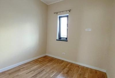 Duplex cu 3 camere cu Canalizare în Cristian - 15