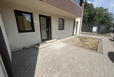 Spatiu comercial, curte, parcare, 2 intrari, zona Scoala 2 - 4