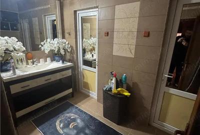 Apartament 3 camere plus curte proprie Eforie Nord - 10