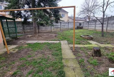 Casă cu Teren 435 Mp în Titulescu - 2