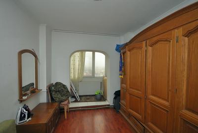 Apartament cu 4 camere semidecomandat, mobilat în Rahova - 1