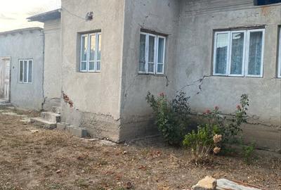 Casă cu 5 camere cu Teren 936 Mp în Robănești - 7
