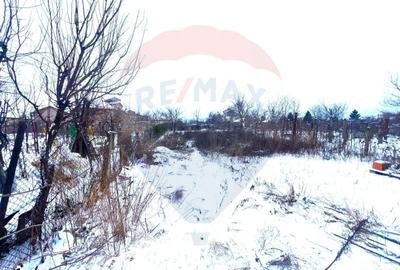 Casă cu 2 camere cu Teren 795 Mp în Tache - 1