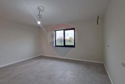 Casa / Vila cu 3 camere de vanzare Ciocanesti - 8