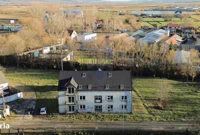 Spațiu comercial, de 643 mp, în Central - 8