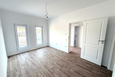 Casă cu 3 camere în Moșnița Veche