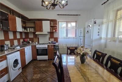 Casa P 1 M, amprenta 160 m, teren 950 mp, Maracineni, DN-E85 - 8