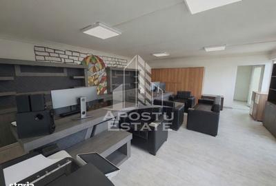 Spațiu comercial, de 4,995 mp, în Central - 6