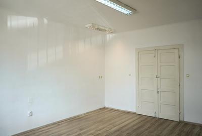 Birou, de 144 mp, în Aeroport - 6