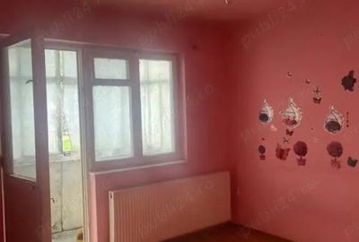 Vand apartament 2 camere , parter , Micro 1 - 5