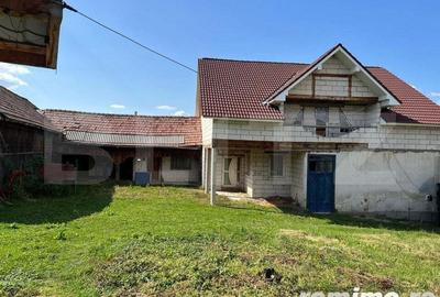 Casa de vanzare budacu de sus 240 mp utili, teren 11.5 ari - 2