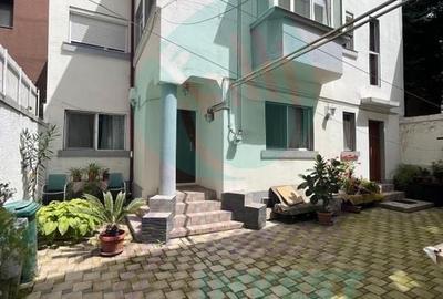 Apartament cu 3 camere nedecomandat în Calea Călărașilor