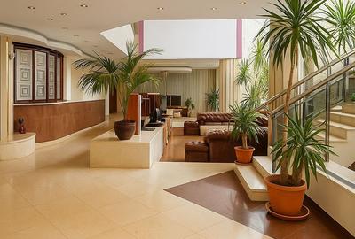 VILA SOMPTUOASA CU PONTON LA LAC SI TEREN GENEROS - REZIDENTA SAU INVESTITIE - 50