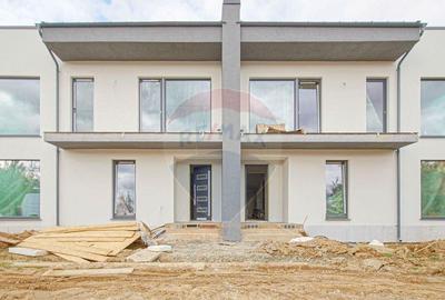 Locuie?te intr-un peisaj de poveste Vila moderna ... - 14