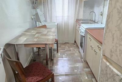 Apartament cu 2 camere decomandat în Piața Centrală - 1